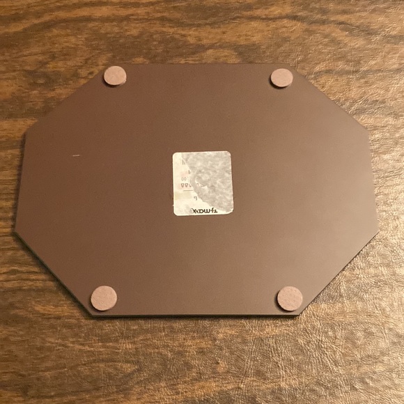 Octagon shaped Bevels Mirror to Display your Beautiful collectibles Bundle of 2 - Picture 5 of 10